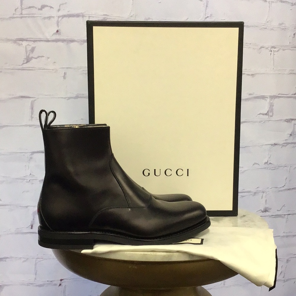 Gucci Black Leather Chelsea Boots
